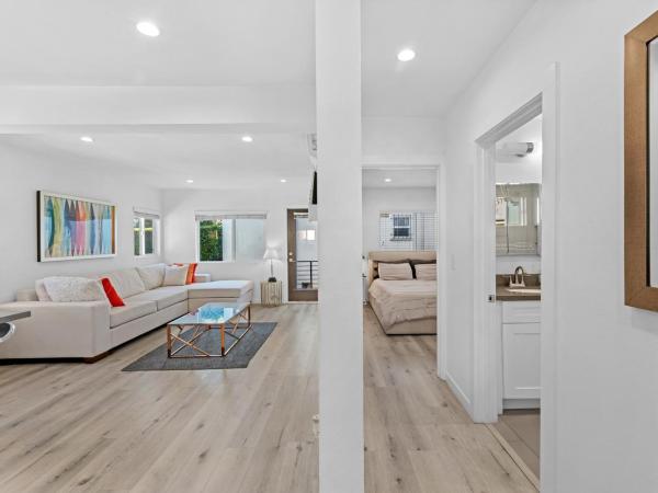 Muirfield Chic City Bungalow with Parking : photo 7 de la chambre chambre lit queen-size deluxe