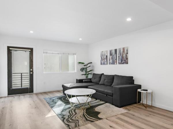 Muirfield Chic City Bungalow with Parking : photo 7 de la chambre chambre lit queen-size deluxe