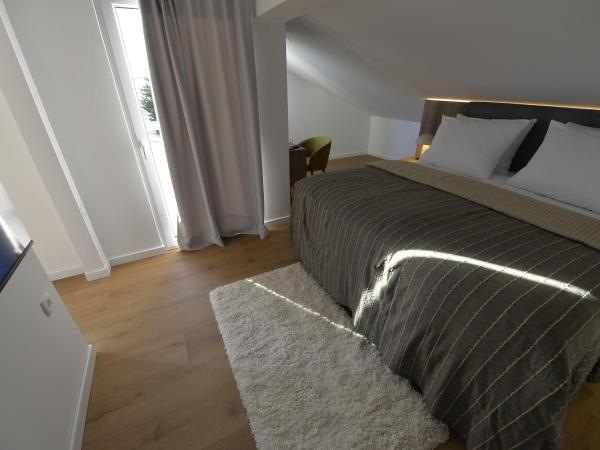 Suites Villa Ropuš : photo 4 de la chambre suite deluxe - vue latérale sur mer