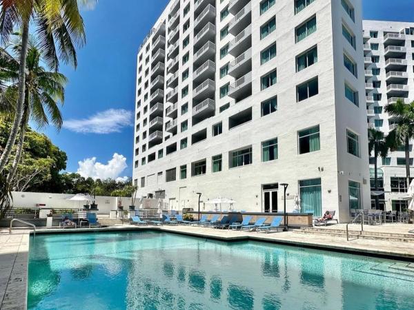 GalleryOne Doubletree Hilton GC Secret Blending : photo 1 de la chambre suite avec balcon