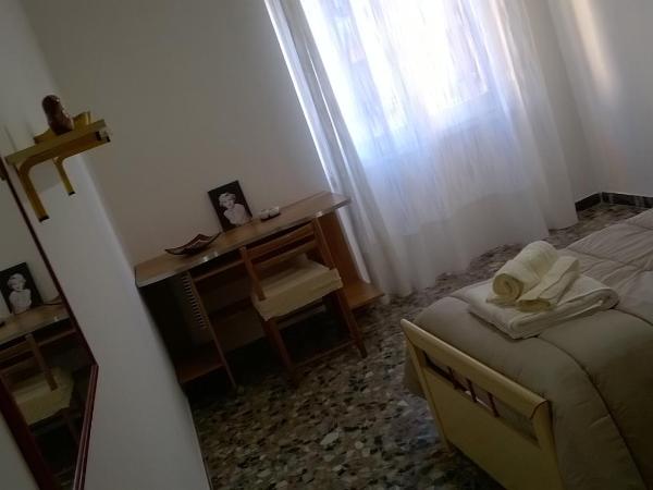 B&B Argentiera 12 : photo 1 de la chambre chambre simple standard