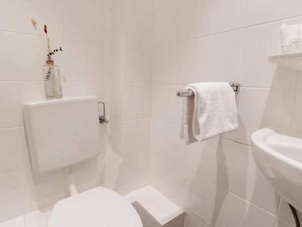 Hotel Lux : photo 10 de la chambre chambre simple