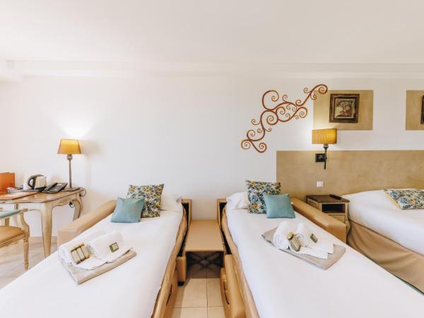 Hôtel Liberata & Spa : photo 3 de la chambre chambre familiale - vue sur mer