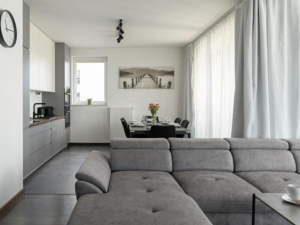 Symphony Modern Tower Aparthotel : photo 3 de la chambre suite familiale deluxe