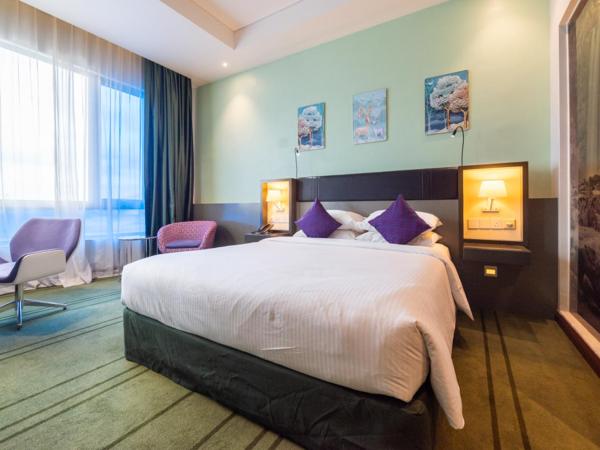 Asaya Hotel Kota Kinabalu - Refurbished 2024 : photo 1 de la chambre chambre lit queen-size deluxe