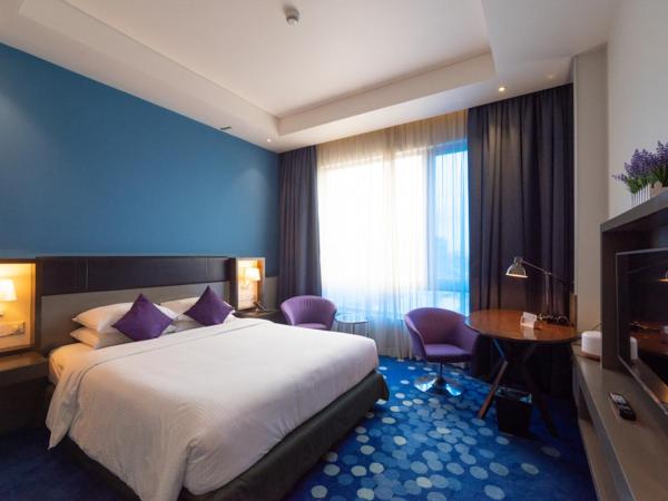 Asaya Hotel Kota Kinabalu - Refurbished 2024 : photo 2 de la chambre suite lit queen-size