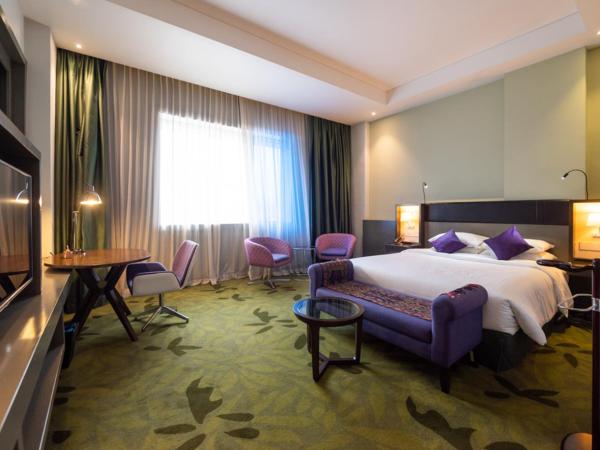 Asaya Hotel Kota Kinabalu - Refurbished 2024 : photo 2 de la chambre chambre lit queen-size privilège