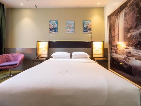 Asaya Hotel Kota Kinabalu - Refurbished 2024 : photo 2 de la chambre chambre supérieure lit queen-size