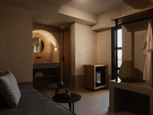 Momi Slow Living Hotel : photo 7 de la chambre lithos junior suite sea view