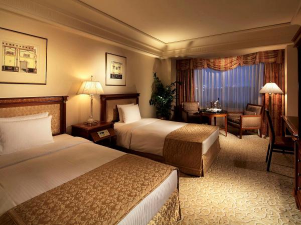 Rihga Royal Hotel Tokyo : photo 4 de la chambre executive floor - luxury twin room - non-smoking - free access to gym & pool with breakfast