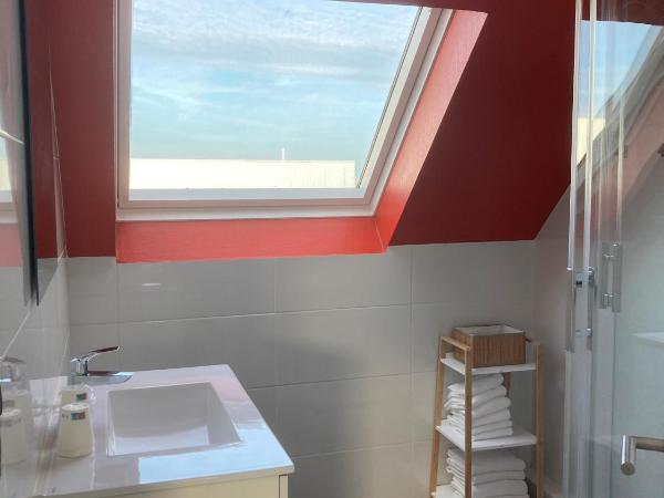 Brit Hotel Saint-Nazaire Centre : photo 3 de la chambre suite supérieure