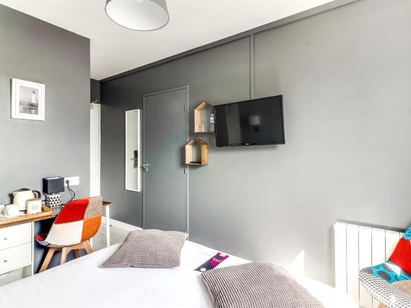 Brit Hotel Saint-Nazaire Centre : photo 5 de la chambre chambres communicantes