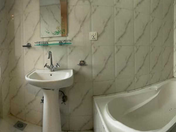 Laling Hotel : photo 6 de la chambre suite 2 chambres