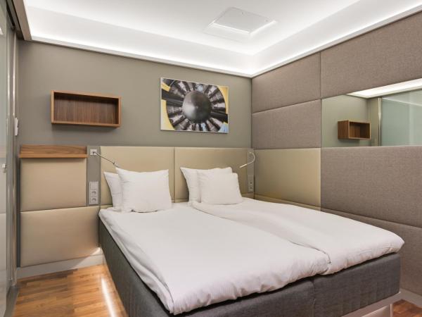 Comfort Hotel Xpress Helsinki Airport Terminal : photo 2 de la chambre petite chambre double