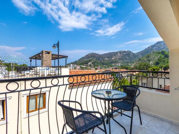 LESLION HOTEL TURUNC : photo 4 de la chambre chambre familiale deluxe