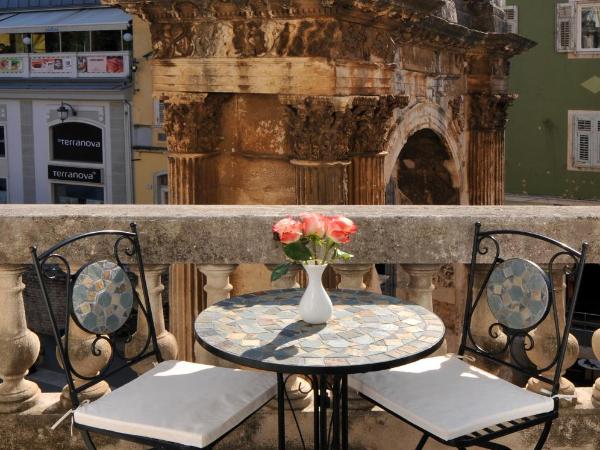 Boutique Suites Joyce : photo 1 de la chambre chambre double ou lits jumeaux supérieure avec terrasse