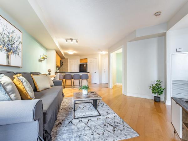 EXECUTIVE 1 PLUS DEN CONDO, Parking : photo 5 de la chambre appartement 1 chambre