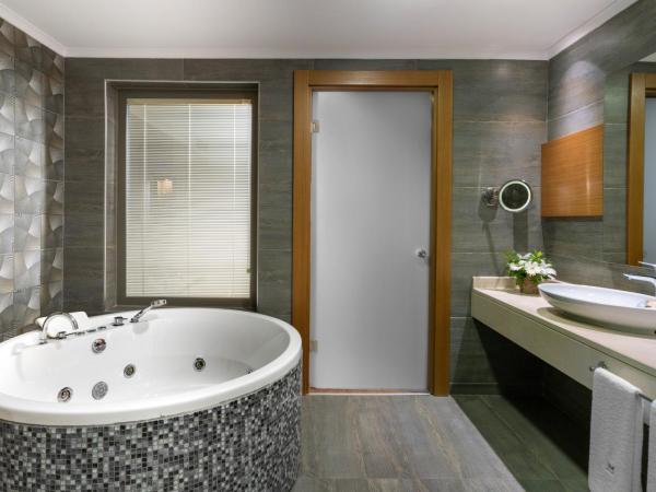 Liberty Kuşadası : photo 4 de la chambre suite deluxe - vue sur mer