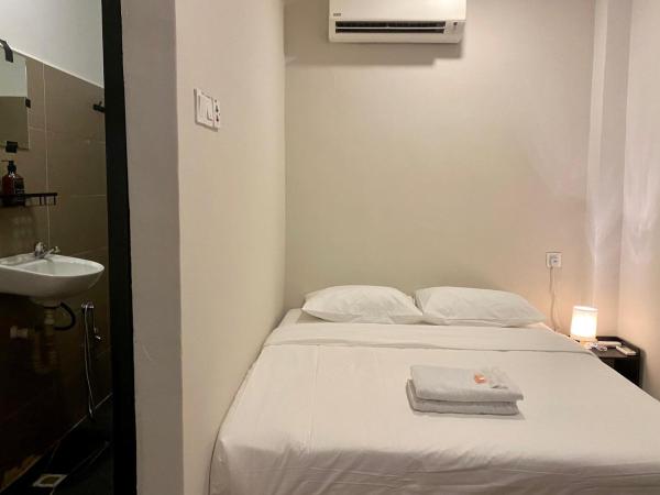 Aayu Muntri : photo 10 de la chambre chambre double avec salle de bains privative