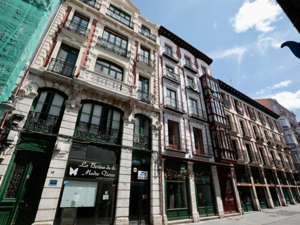 ThePlacetoBe B&B : photo 5 de la chambre chambre lit queen-size avec salle de bains commune