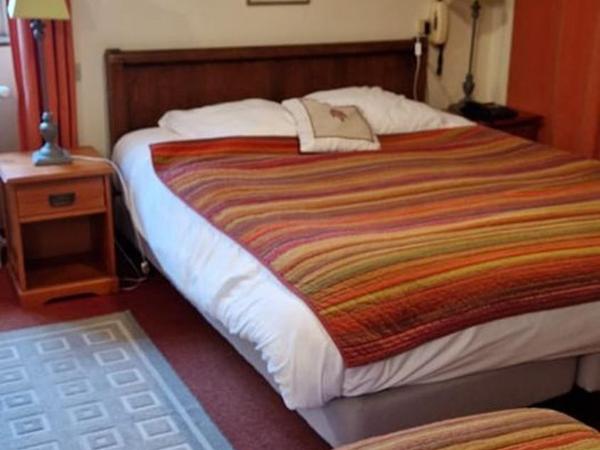 Logis Cote Loire - Auberge Ligerienne : photo 4 de la chambre chambre double ou lits jumeaux supérieure