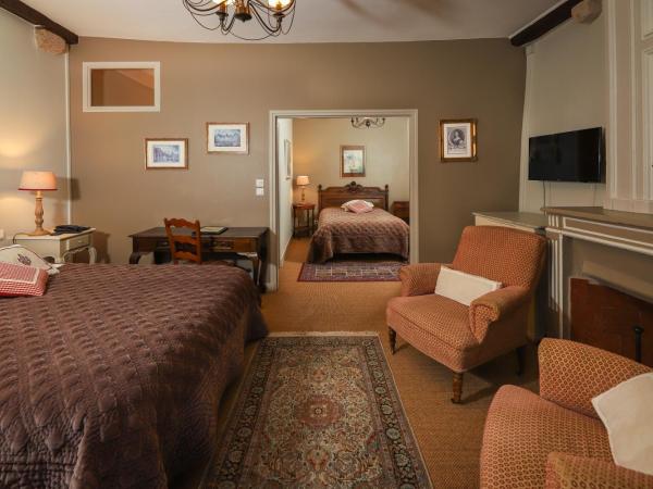 Logis Cote Loire - Auberge Ligerienne : photo 3 de la chambre chambre triple