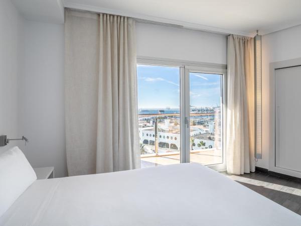 Hotel Spa Porta Maris by Melia : photo 1 de la chambre hébergement familial - port de plaisance