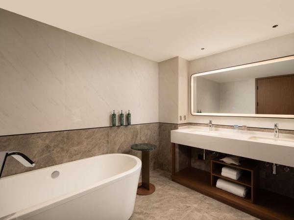 Hilton Garden Inn Beijing West Railway Station : photo 4 de la chambre suite deluxe avec lit king-size