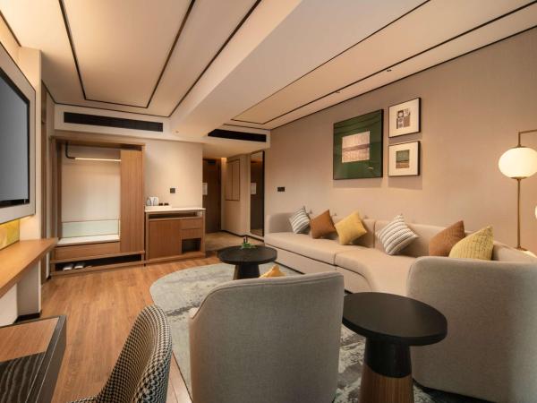 Hilton Garden Inn Beijing West Railway Station : photo 1 de la chambre suite deluxe avec lit king-size