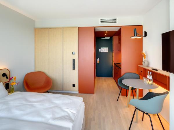 DEIN APART München : photo 3 de la chambre appartement avec balcon