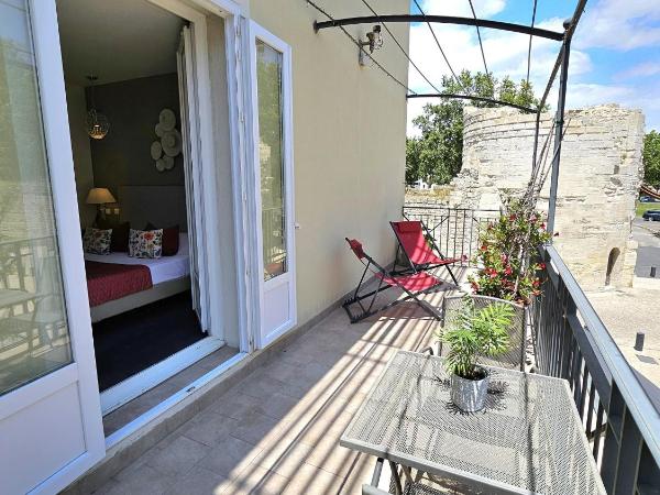 Brit Hotel Acacias : photo 8 de la chambre chambre double club avec terrasse (19 m²)