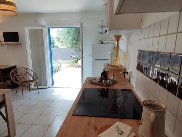 Maison d'Hôtes Floribel : photo 4 de la chambre appartement - vue sur jardin