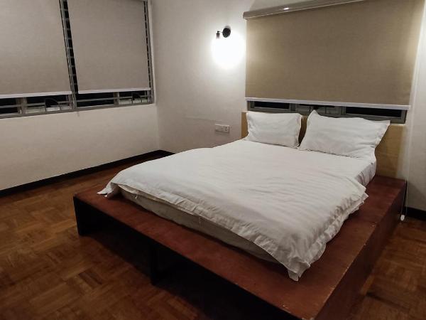 Scotland 18 Lodge : photo 2 de la chambre chambre lit queen-size avec balcon