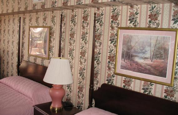 Alamar Resort Inn : photo 5 de la chambre chambre avec 2 grands lits queen-size