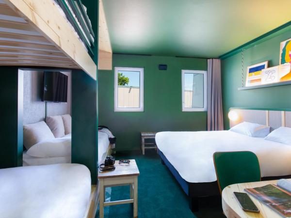 greet hotel Salon de Provence : photo 10 de la chambre chambre familiale