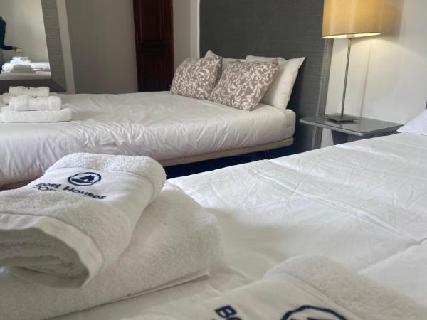 Best Houses Portugal Residence I : photo 6 de la chambre chambre quadruple avec salle de bains privative