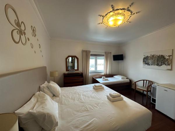 Best Houses Portugal Residence I : photo 1 de la chambre chambre familiale avec salle de bains privative