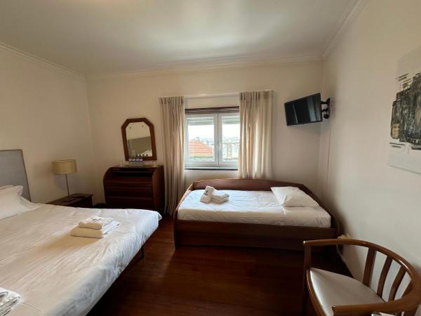 Best Houses Portugal Residence I : photo 6 de la chambre chambre familiale avec salle de bains privative