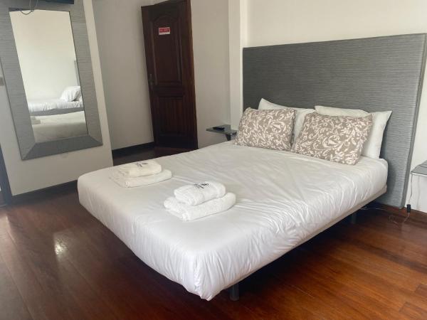 Best Houses Portugal Residence I : photo 1 de la chambre chambre quadruple avec salle de bains privative