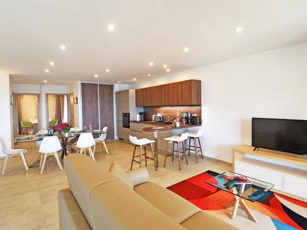 Résidence Saint-Jean : photo 10 de la chambre two-bedroom apartment - first floor with sea view and terrace and pergola