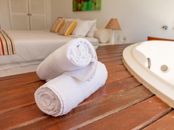 Pousada dos Reis : photo 2 de la chambre suite lit king-size avec baignoire spa