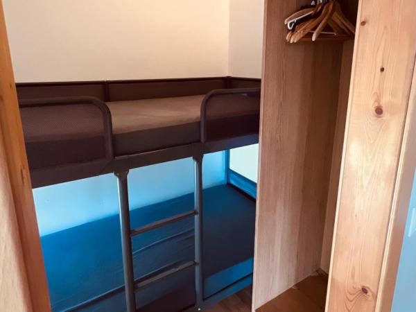 Reykjavik Peace Center Guesthouse : photo 6 de la chambre chambre familiale (2 adultes et 2 enfants)