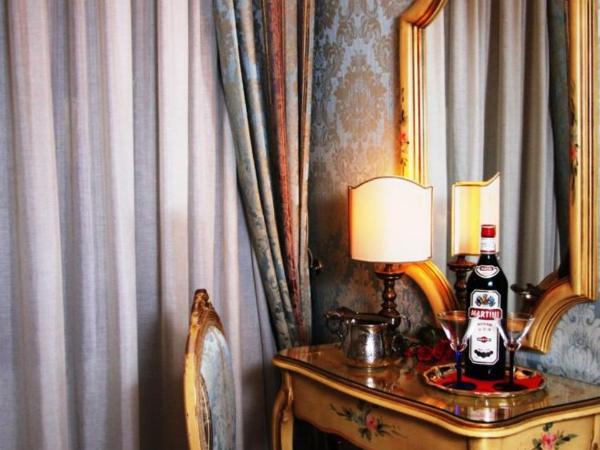 H o t e l S A N G A L L O : photo 2 de la chambre chambre simple