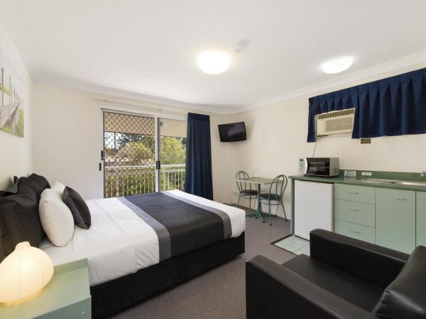 Chermside Court Motel : photo 1 de la chambre studio lit king-size