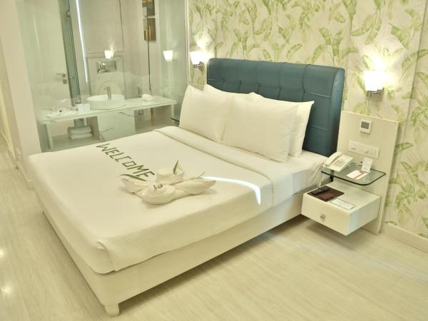 Sarovar Portico Naraina, Hotel : photo 1 de la chambre superior double bed rooms