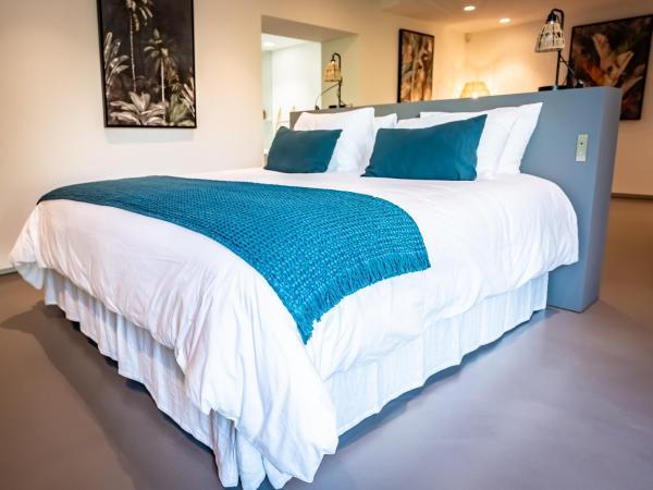 Villa Azai tu Suites : photo 5 de la chambre chambre double