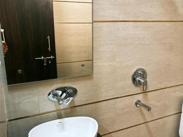 New Prince Hotel & Restaurant : photo 2 de la chambre chambre simple