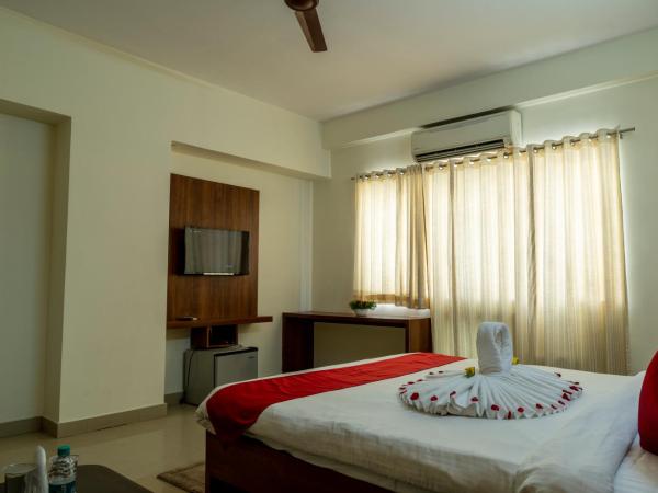 Hotel Krrish Inn - Ameerpet, Hyderabad : photo 6 de la chambre suite deluxe avec lit king-size
