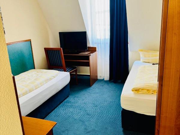 Hotel am Bayrischen Platz : photo 1 de la chambre chambre lits jumeaux standard