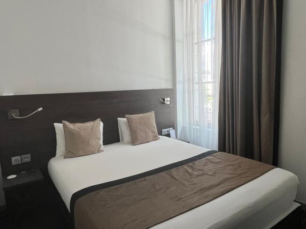 Best Western Blois Château : photo 3 de la chambre grande chambre familiale avec lit queen-size et canapé-lit - non-fumeurs